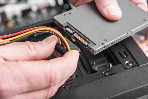 Zwartbeeld Computer Service | Computerhulp in Alkmaar E.O | Reparatie | Computerverkoop 4 diensten-ssd-vervangen-binnenkant-zwartbeeld