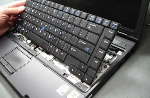 laptop-toetsenbord- vervangen bij Zwartbeeld